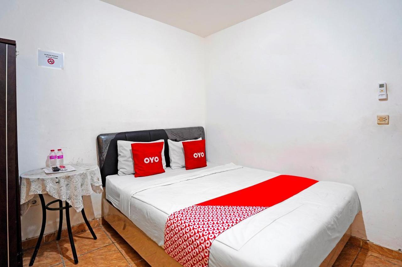 Oyo 91390 Kost Grand Royal Elite Hotel Surabaya Exterior photo