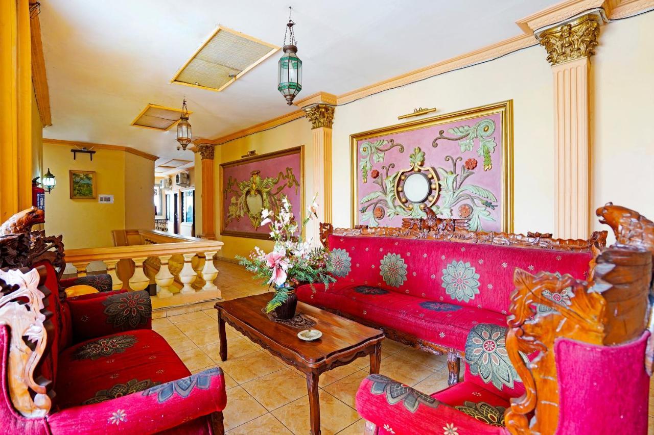 Oyo 91390 Kost Grand Royal Elite Hotel Surabaya Exterior photo